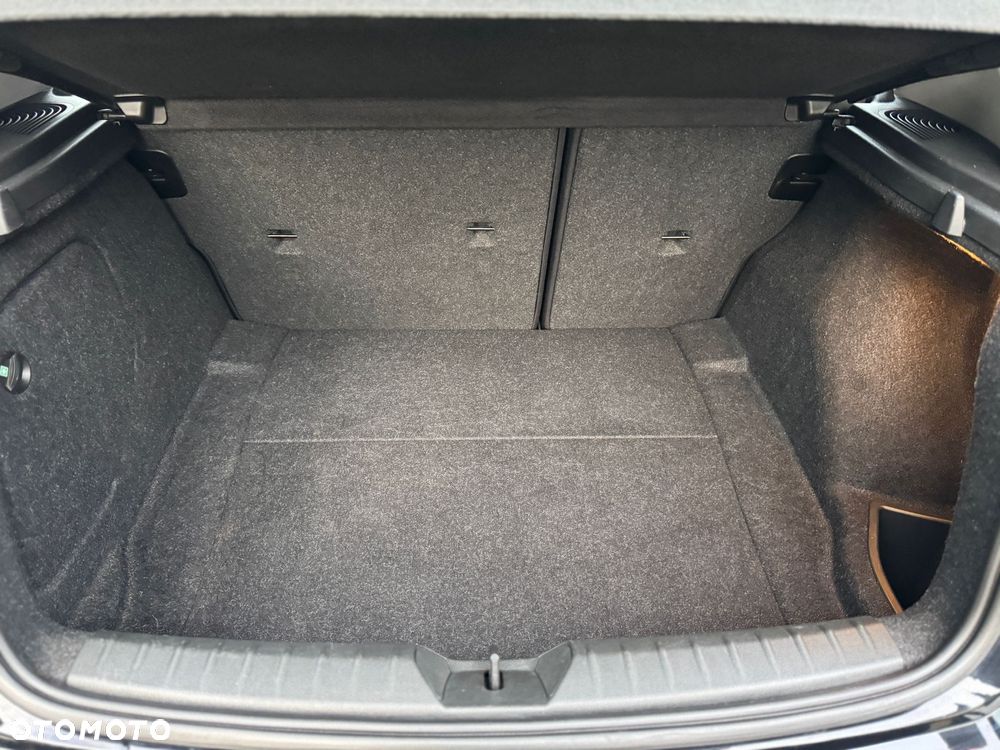 BMW Seria 1 116i - 22