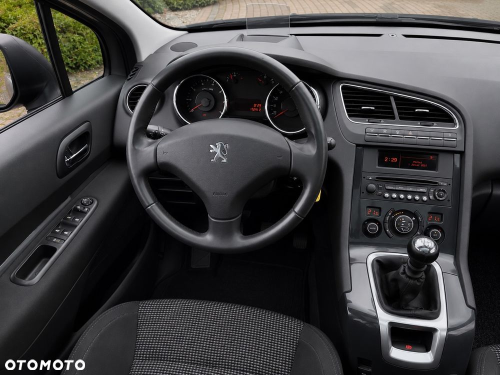 Peugeot 5008 1.6 THP Family 7os - 12