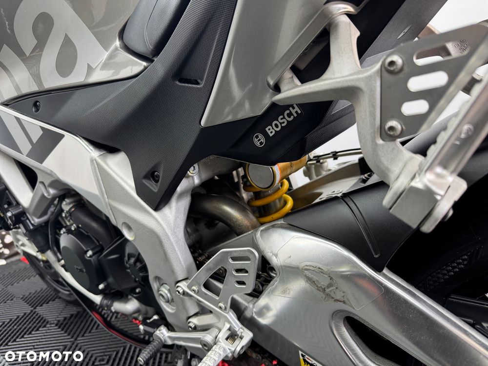 Aprilia Tuono - 18