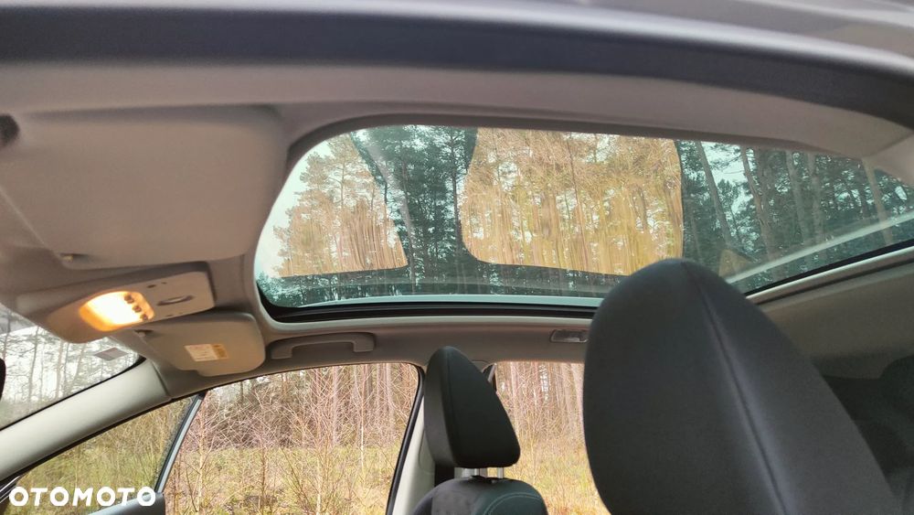 Nissan Qashqai 1.6 dCi Xtronic TEKNA+ - 23