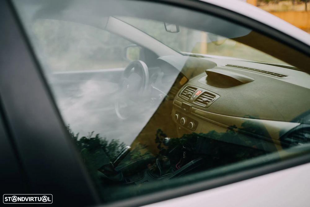 Renault Mégane 1.5 dCi Dynamique - 4