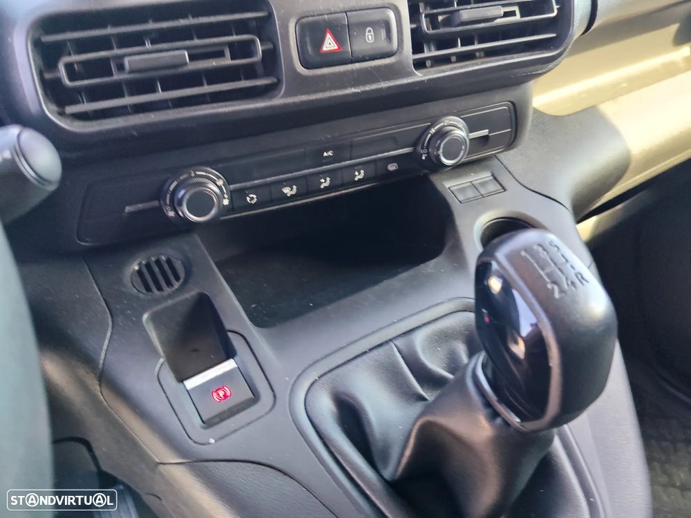 Citroën BERLINGO xl longa - 8