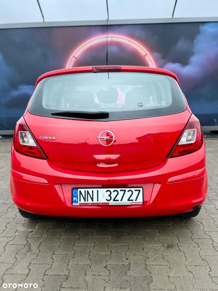 Opel Corsa 1.4 16V Cosmo - 4