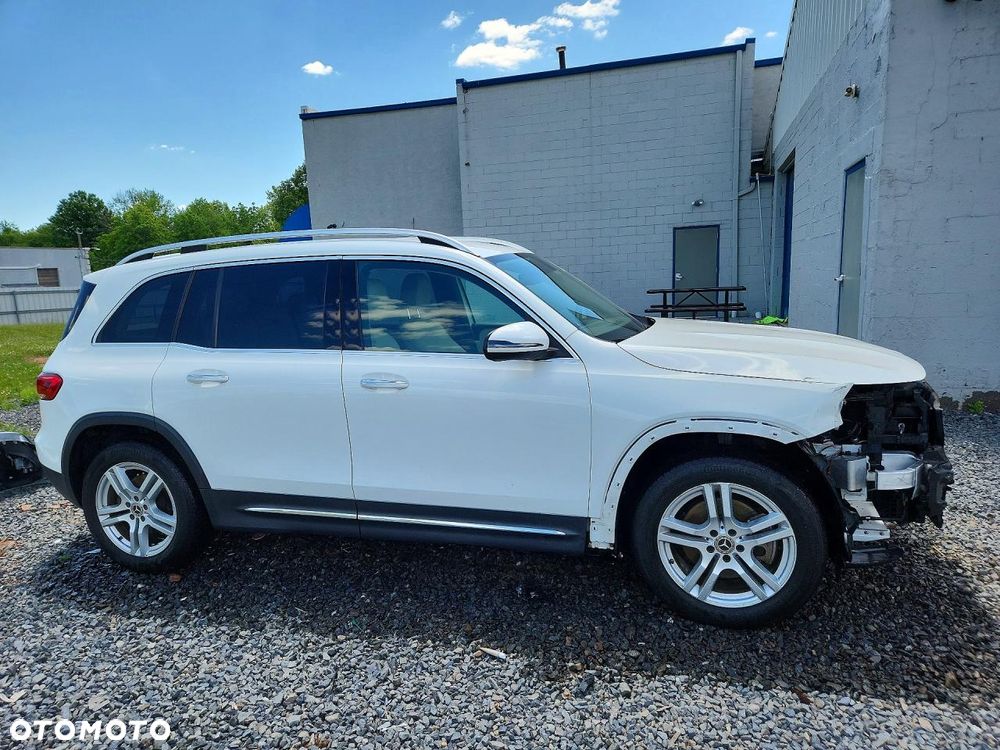 Mercedes-Benz GLB - 2