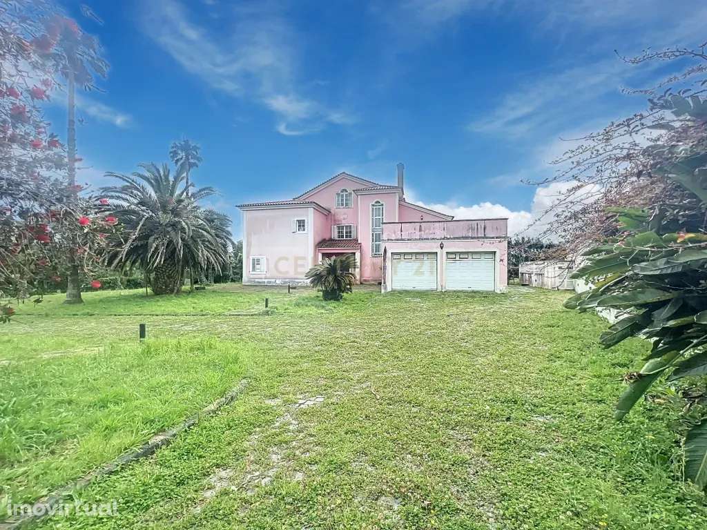 Vivenda T6 no Livramento – Piscina, Campo de Futebol e Zona Exclusiva! - Grande imagem: 4/45