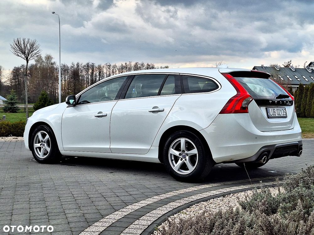Volvo V60 D3 Geartronic RDesign - 9