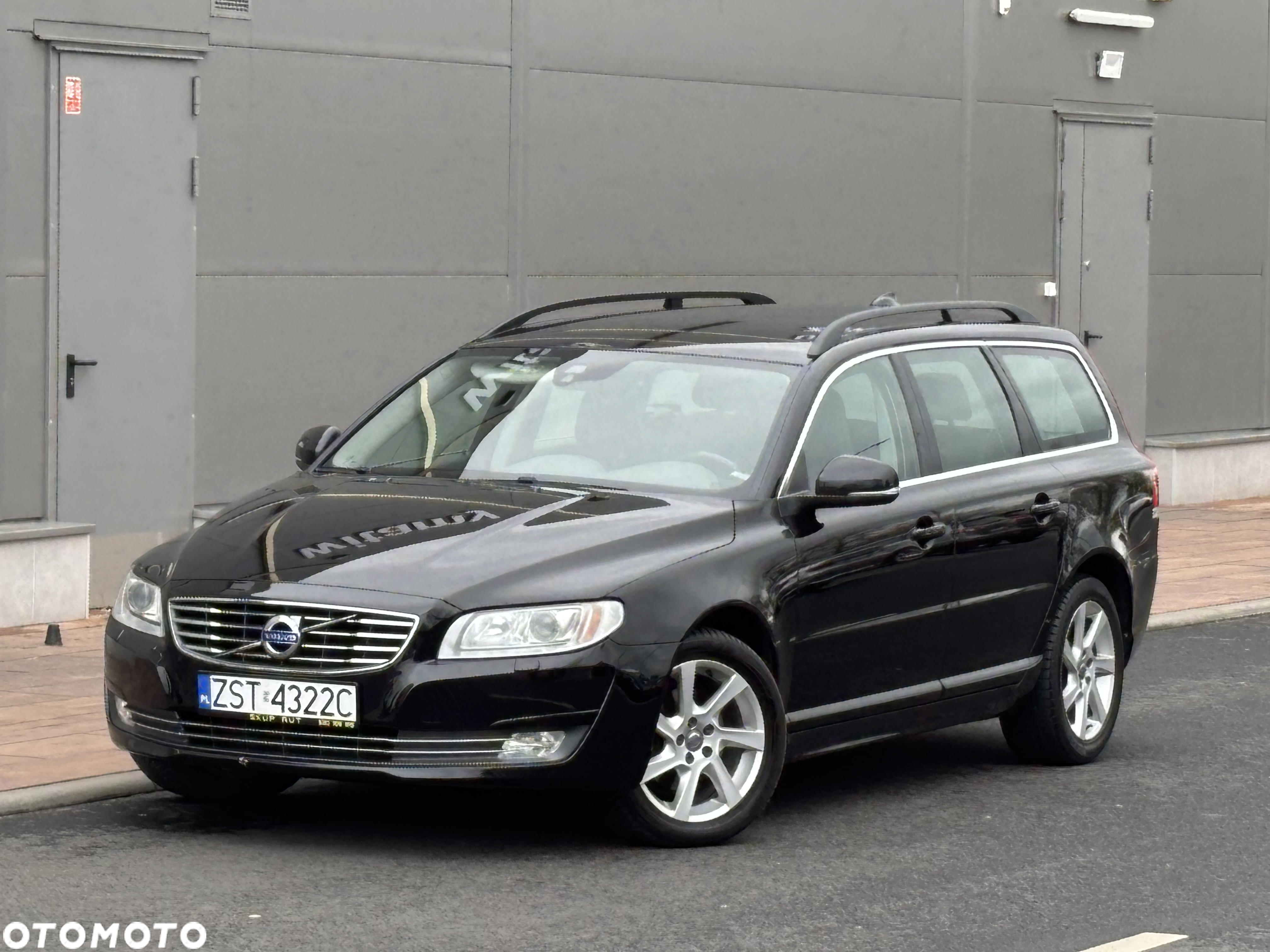 Volvo V70 D3 Geartronic Momentum - 25