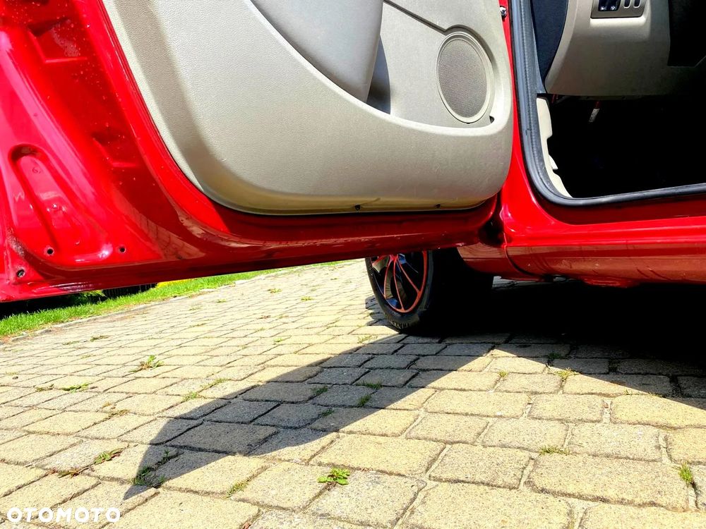 Renault Clio - 22
