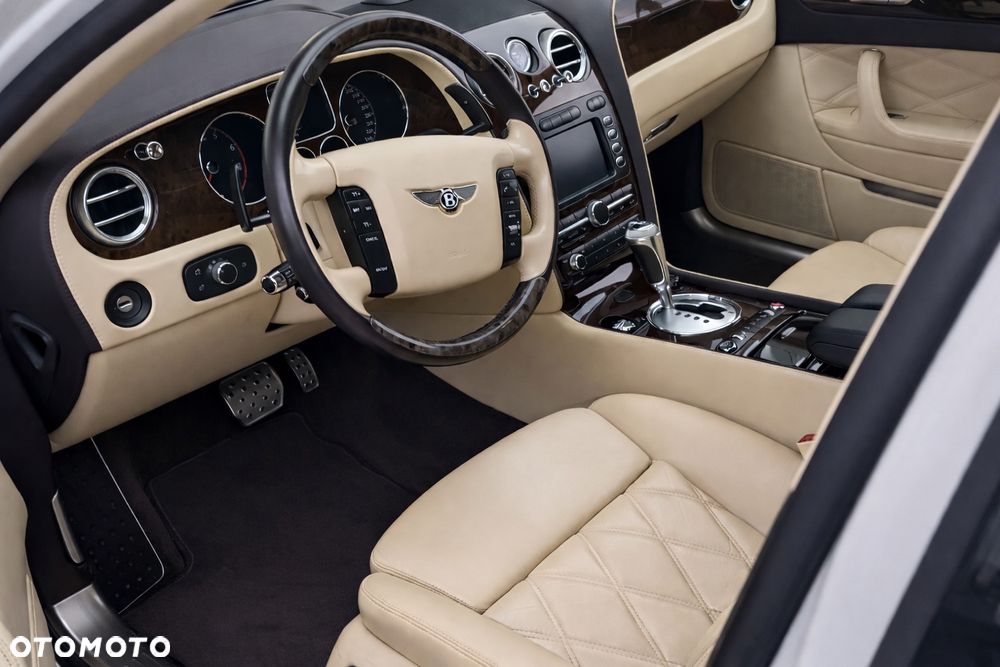 Bentley Flying Spur - 7