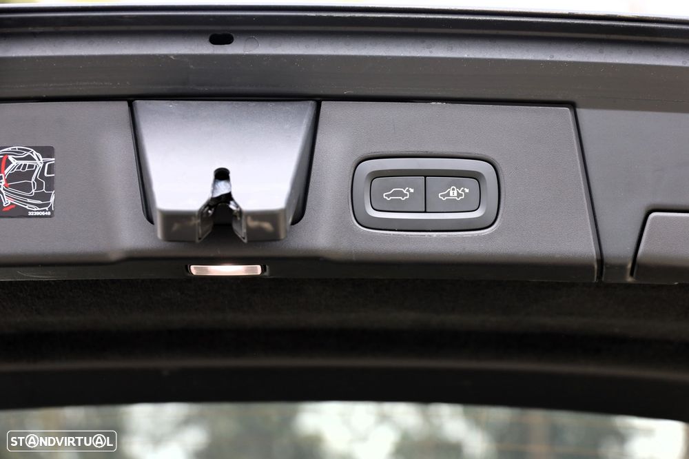 Volvo V90 2.0 T6 PHEV Plus Bright AWD - 4