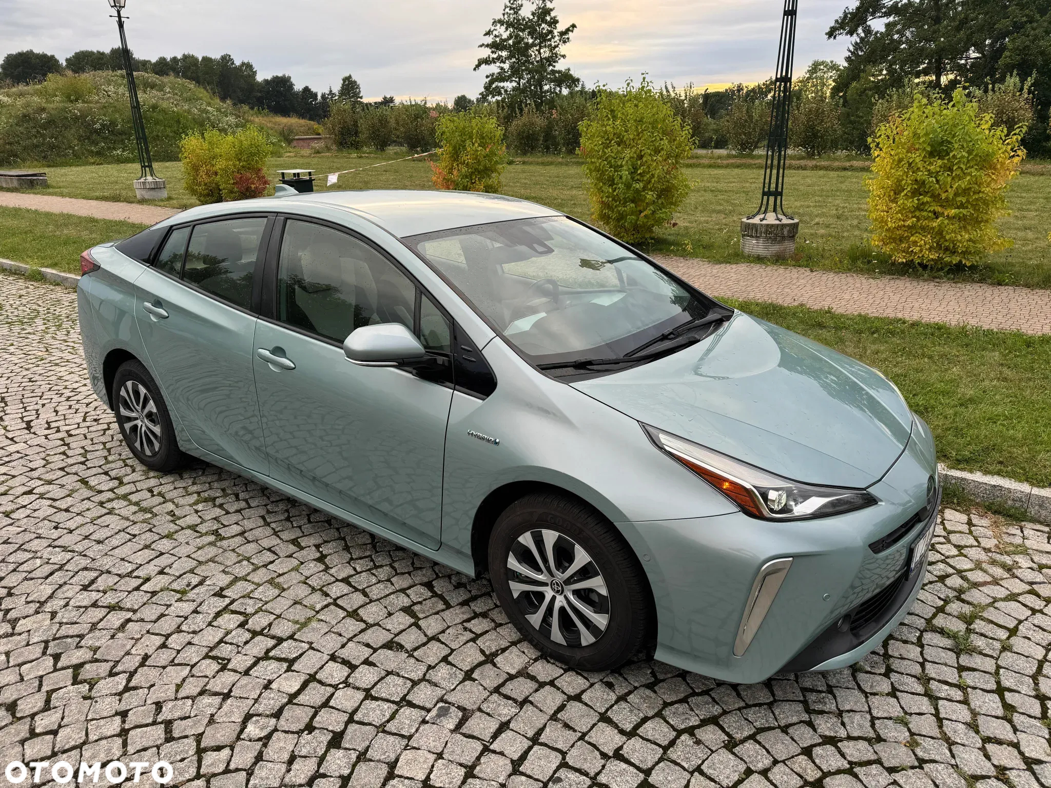 Toyota Prius 1.8 Hybrid Prestige - 6