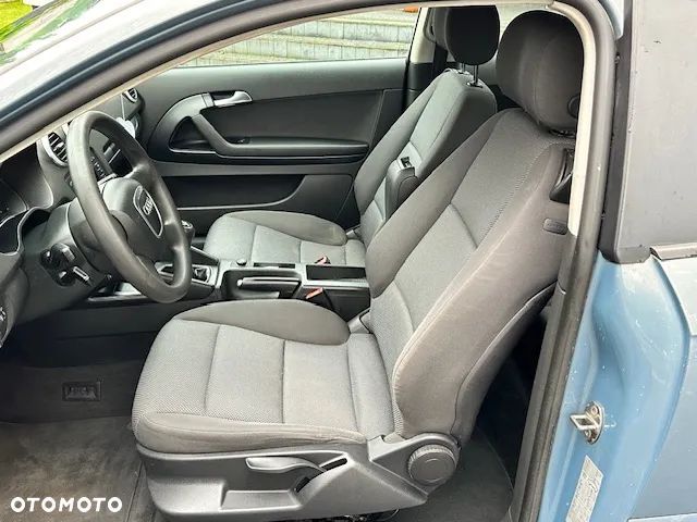 Audi A3 1.6 TDI DPF Attraction - 8