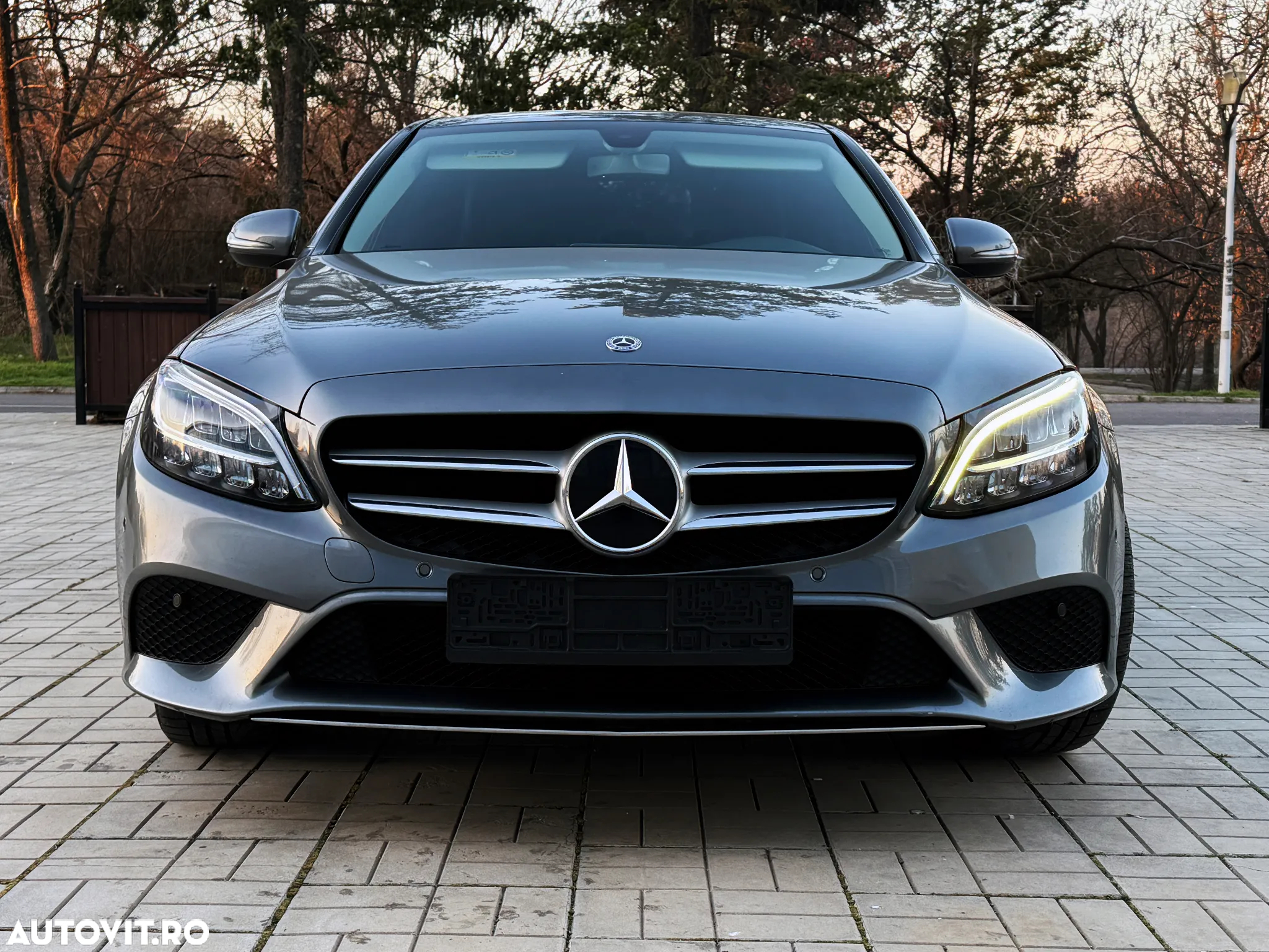 Mercedes-Benz C 200 d Avantgarde - 10