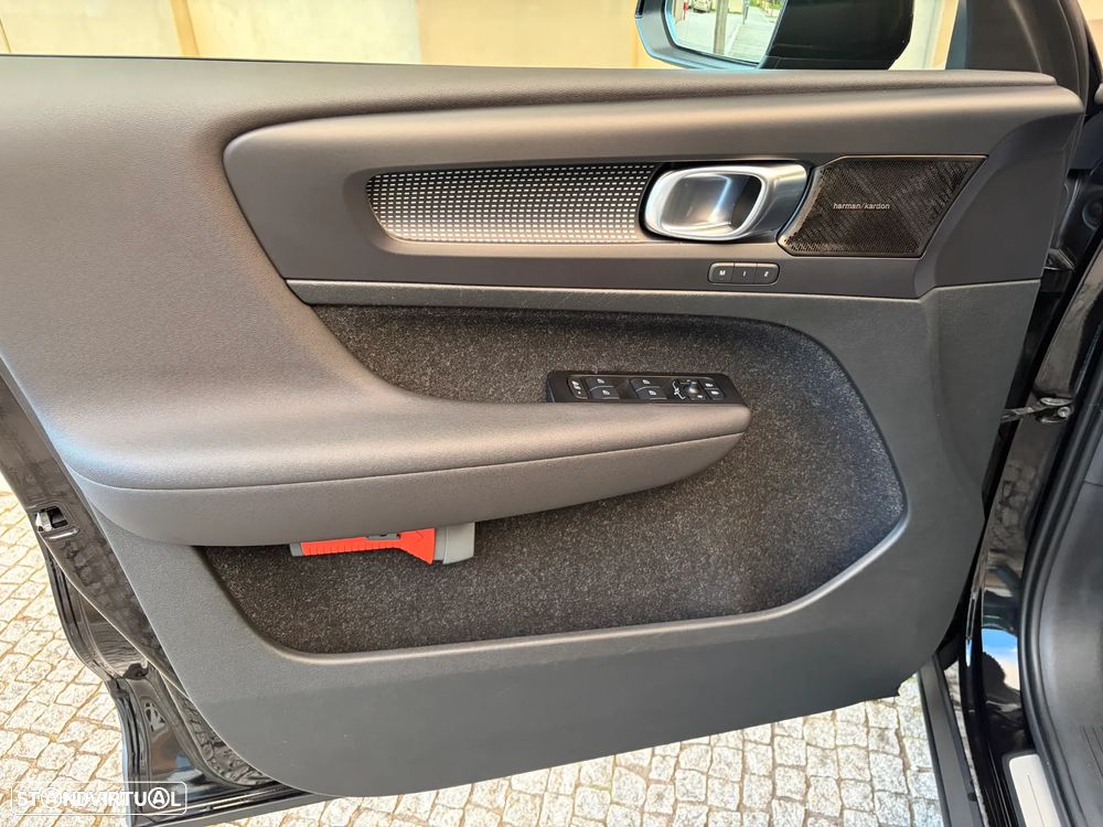 Volvo XC 40 P8 AWD Recharge RDesign - 28