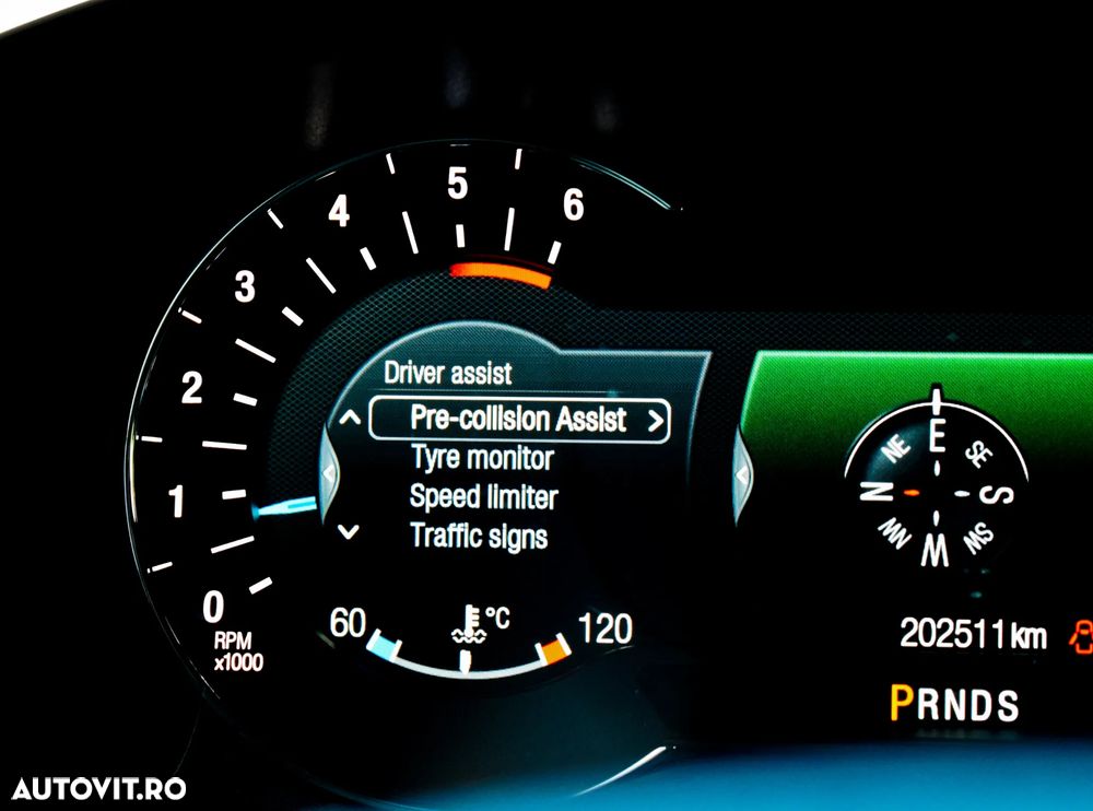 Ford Mondeo - 33