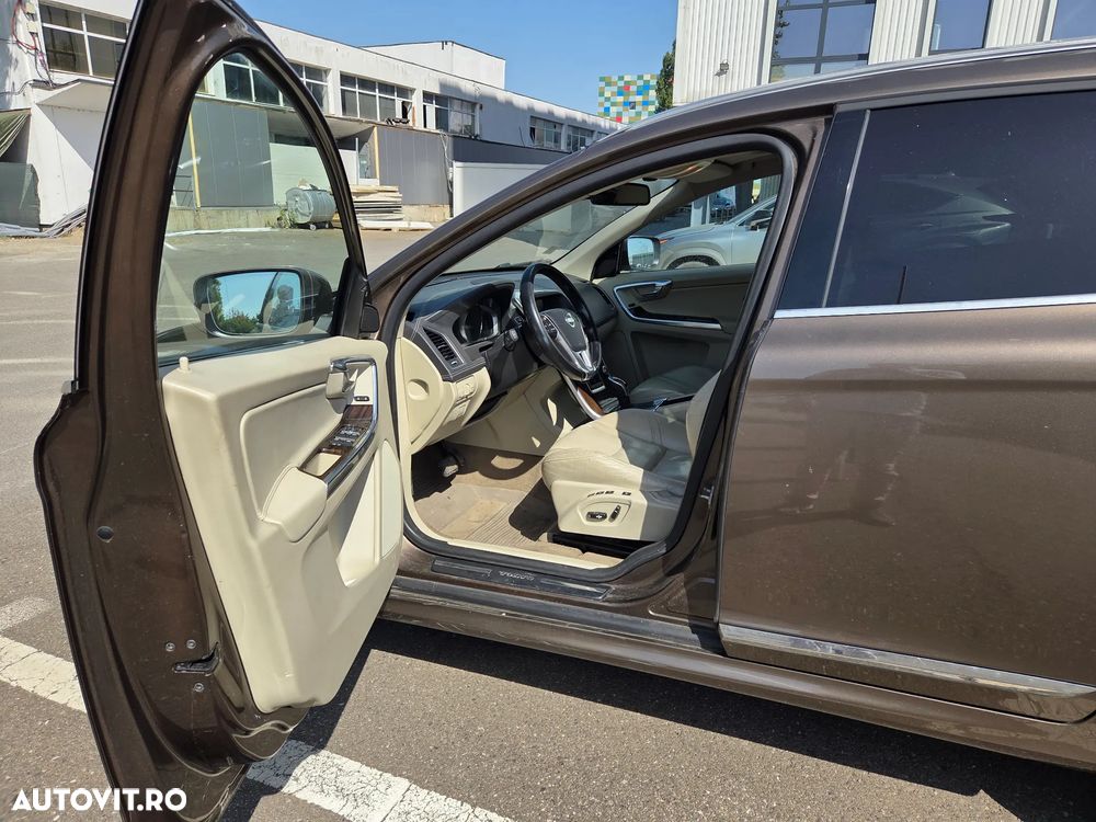 Volvo XC 60 D4AWD Summum - 11