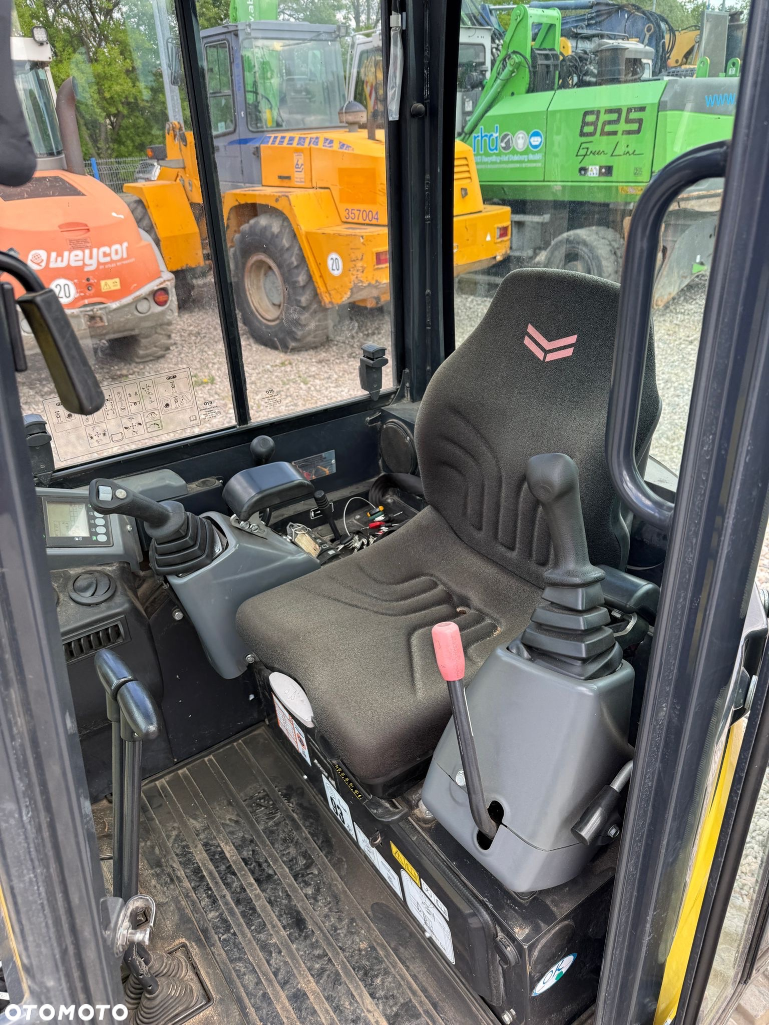 Yanmar VIO-26-6 - 10