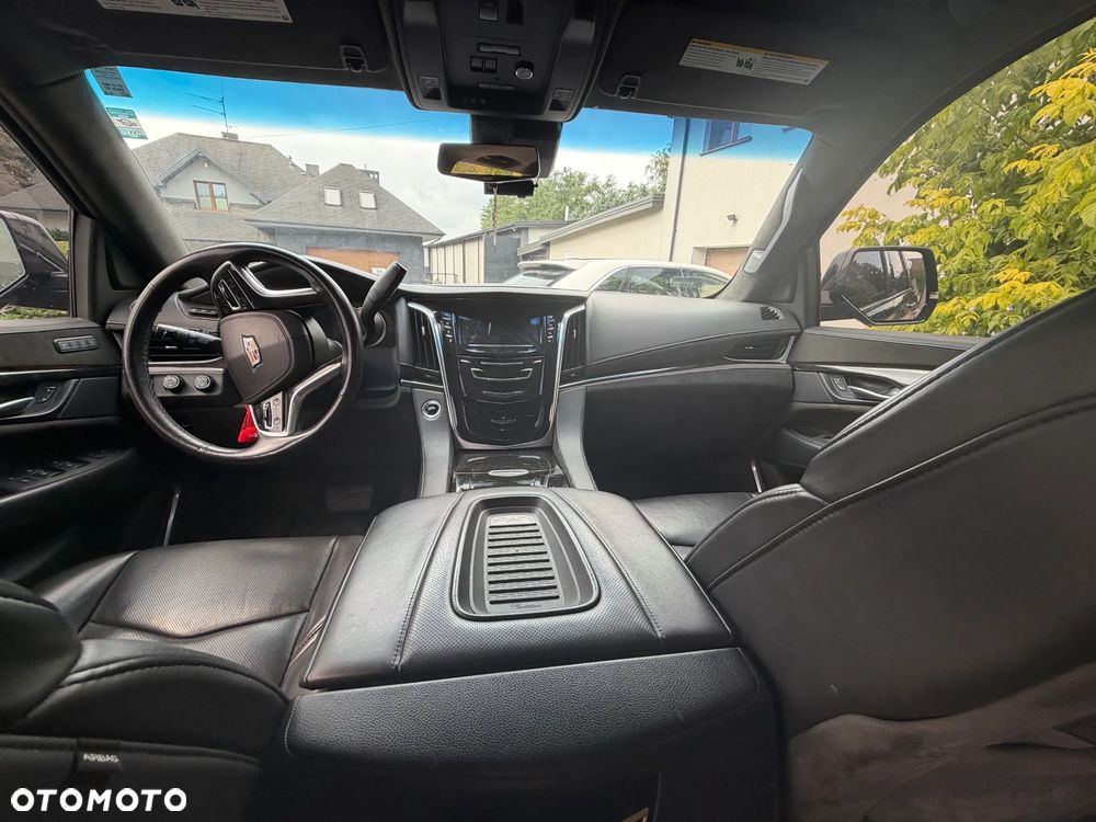 Cadillac Escalade - 6