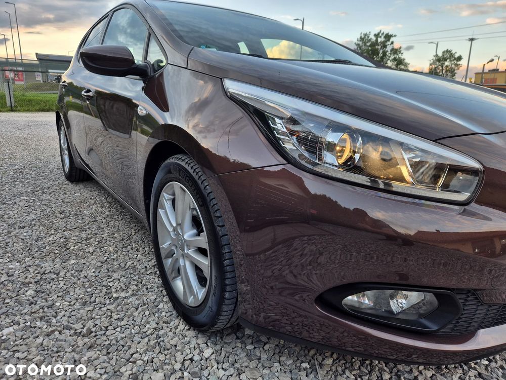 Kia Ceed 1.4 CVVT Attract plus - 11
