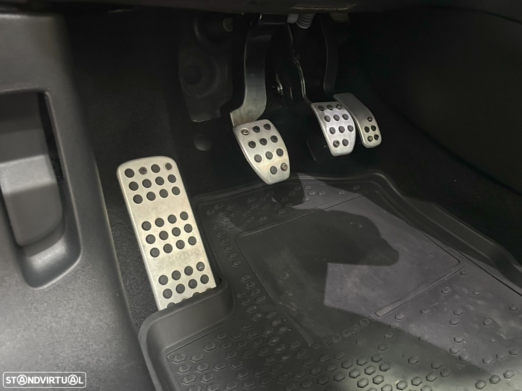 Peugeot 208 1.5 BlueHDi Signature - 27