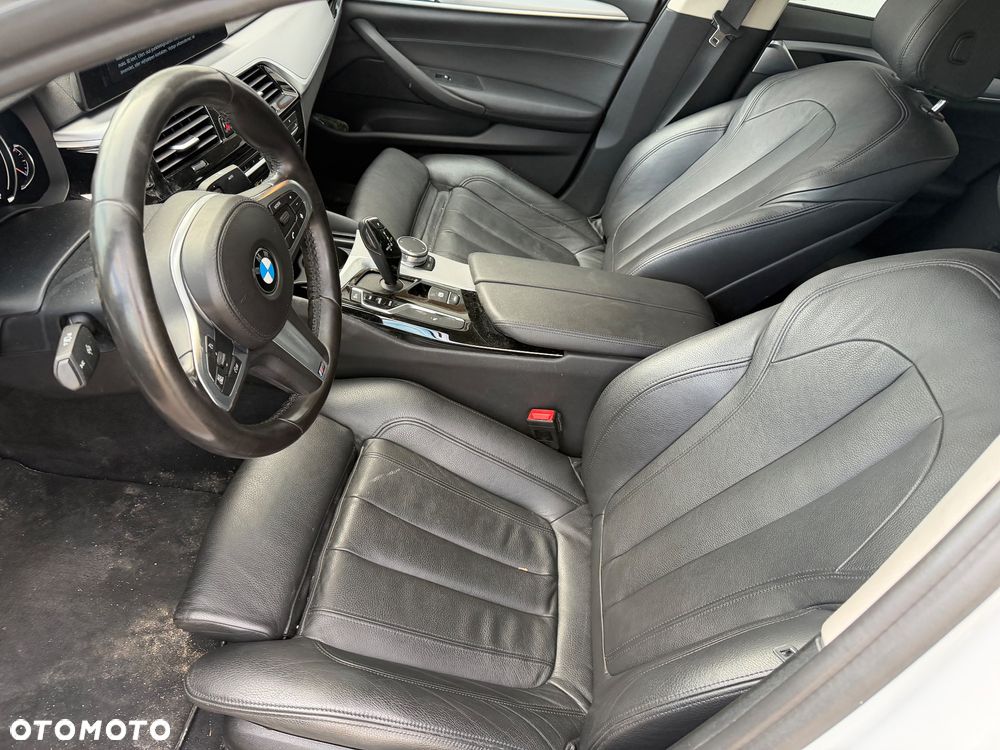BMW Seria 5 520d Sport Line - 14