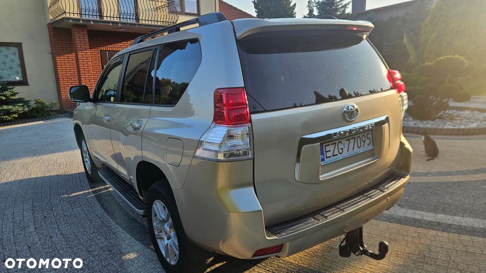 Toyota Land Cruiser LC 3.0 D-4D Prestige - 3