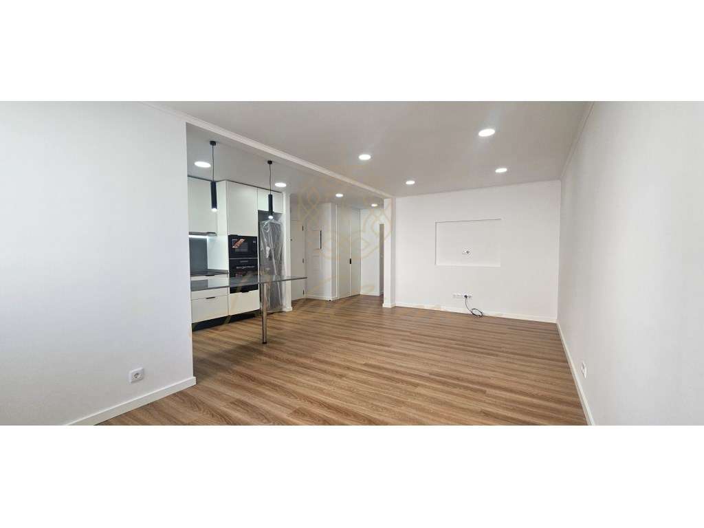 Apartamento T3 Totalmente Remodelado - Grande imagem: 5/19