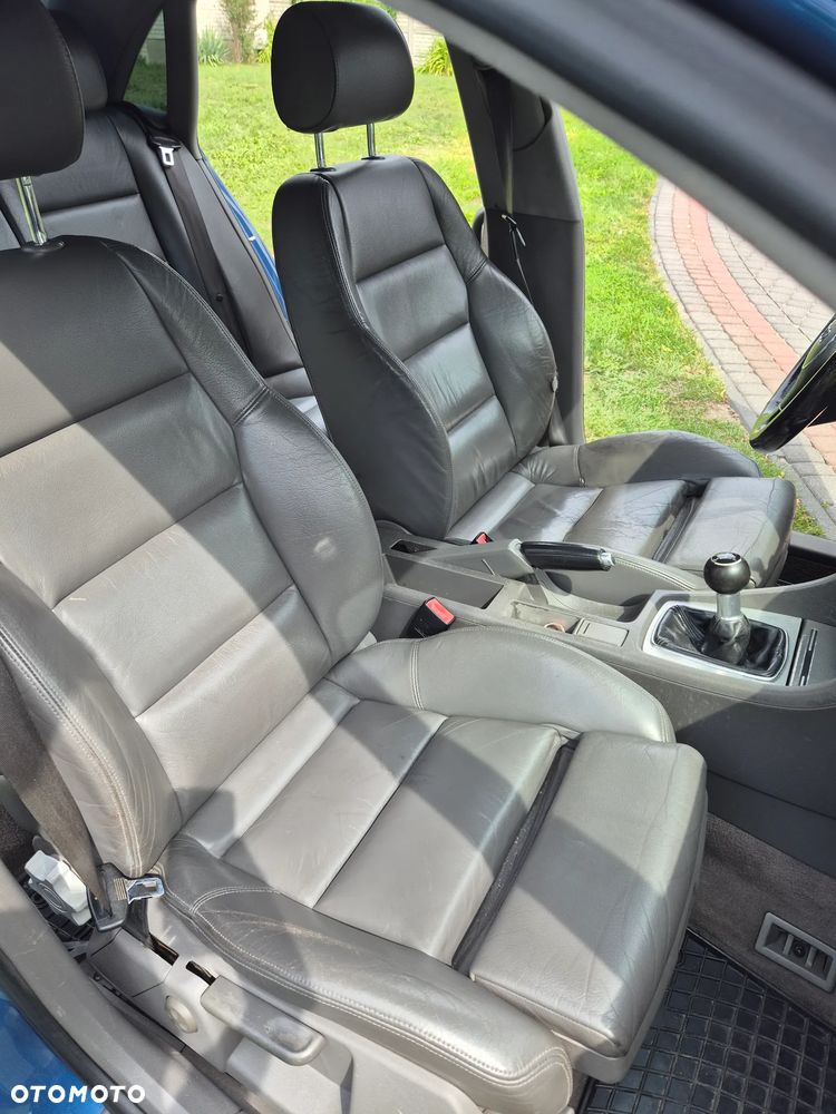 Audi A4 Limousine - 5