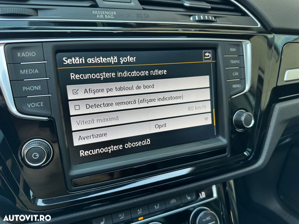 Volkswagen Touran 2.0 TDI Highline - 12