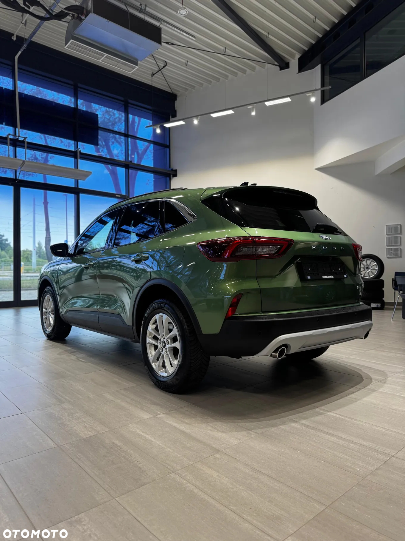 Ford Kuga 2.5 FHEV FWD Titanium - 2