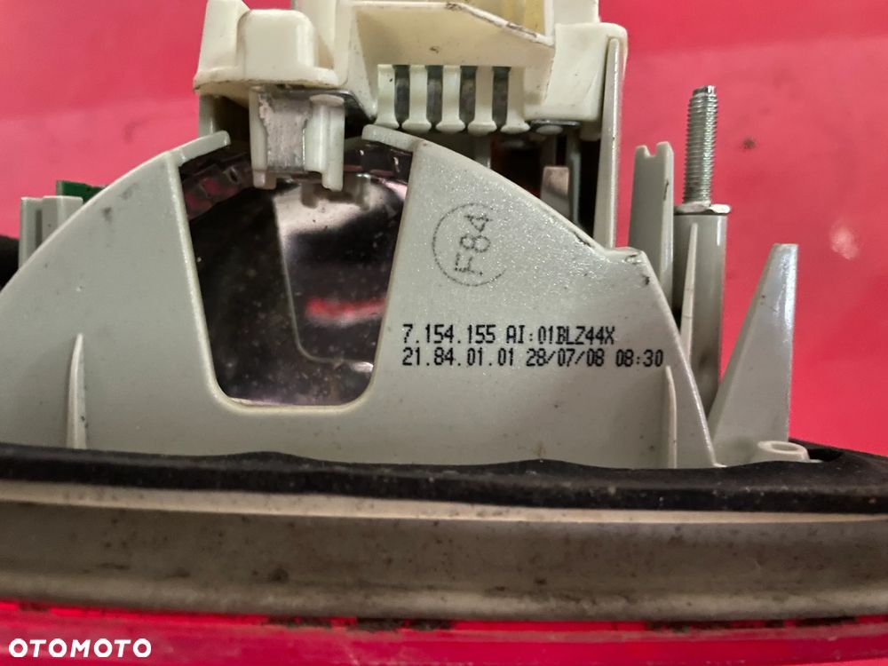BMW E90 LAMPA TYLNA LEWA W KLAPĘ 7154155 - 4
