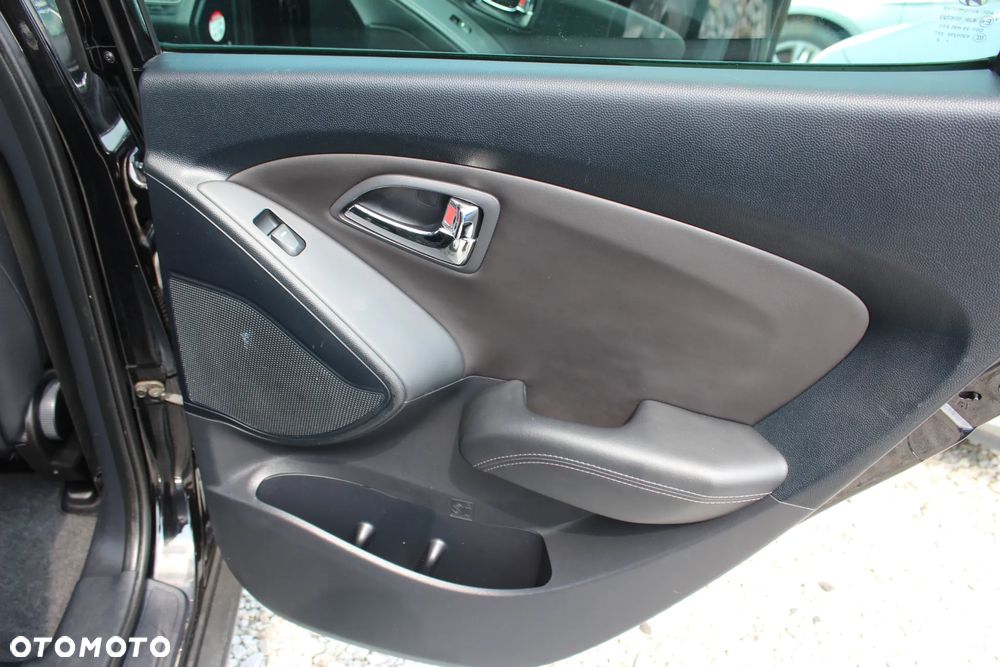 Hyundai ix35 1.6 GDI Premium 2WD - 25