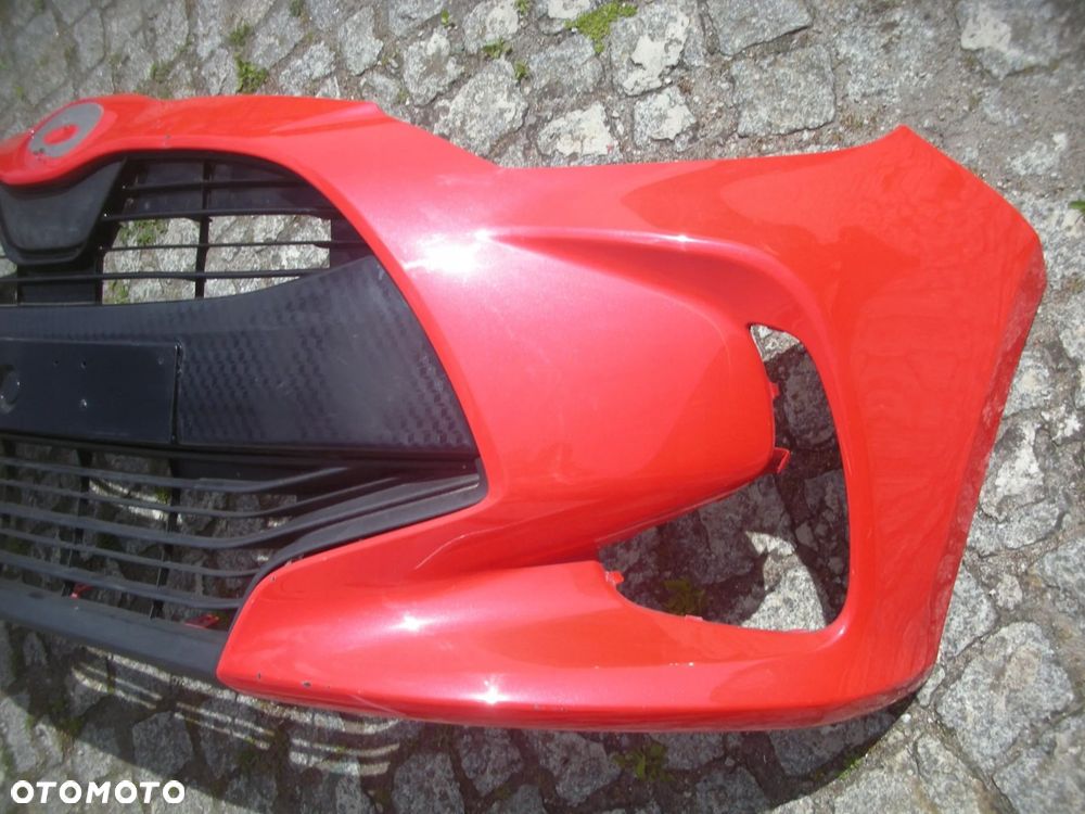 TOYOTA YARIS IV ZDERZAK PRZEDNI KRATKA PRZÓD - 2