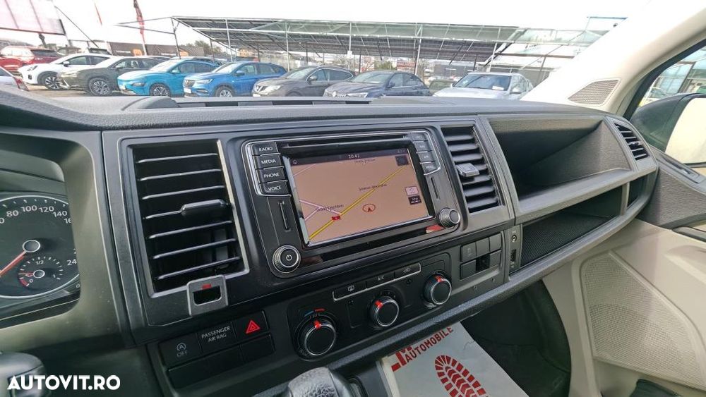 Volkswagen Transporter - 11