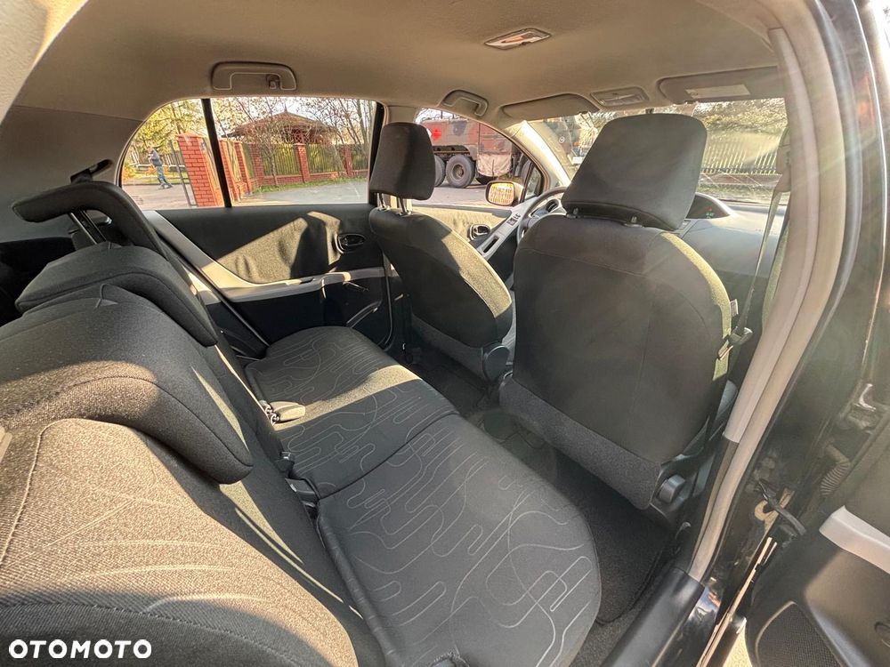 Toyota Yaris 1.33 Sol - 17