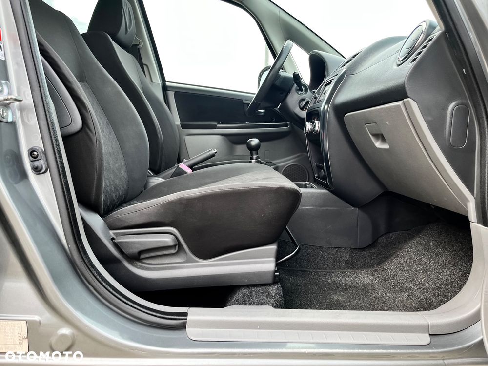 Suzuki SX4 1.6 VVT 4x2 Style - 11