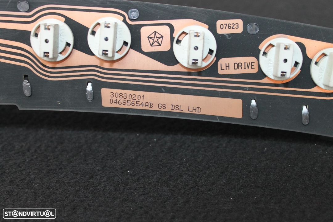 Painel de Instrumentos Chrysler Voyager - 3