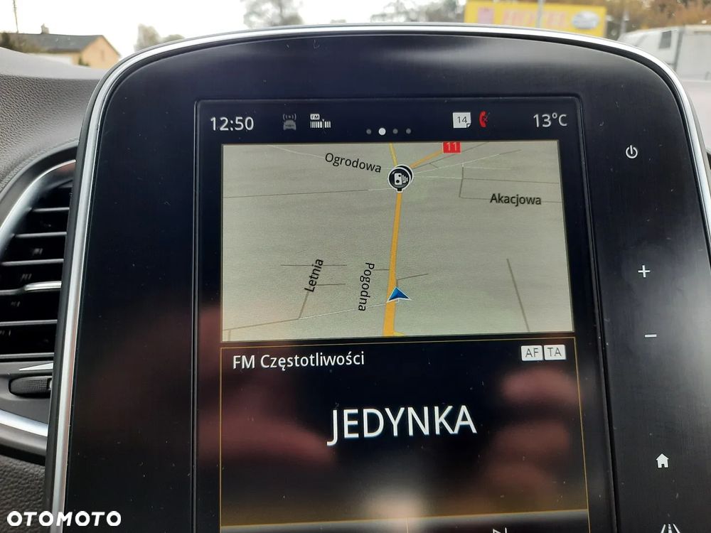 Renault Grand Scenic - 34