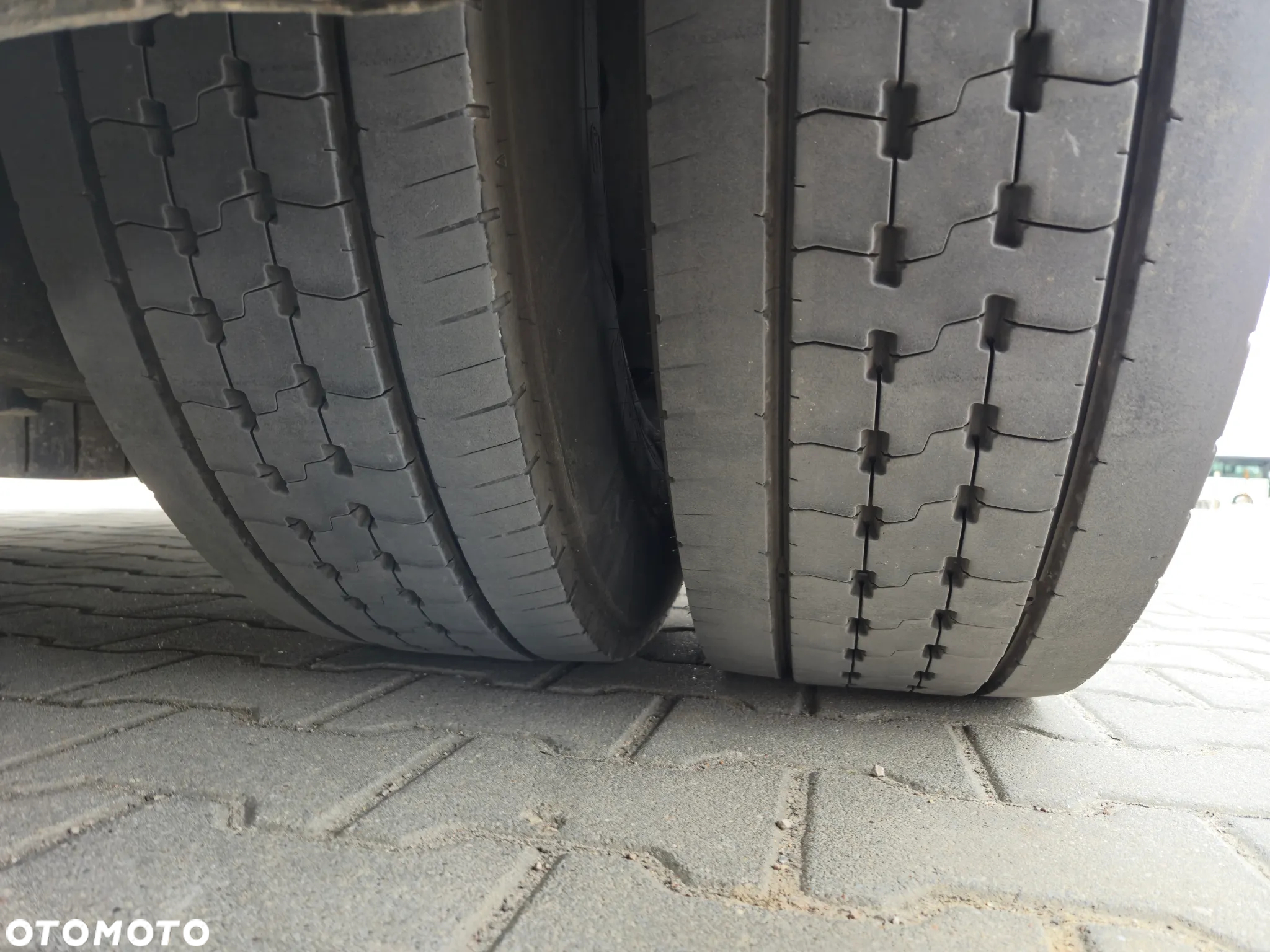 Iveco MAGELYS / SPROWADZONY / WINDA / EURO 6 - 26