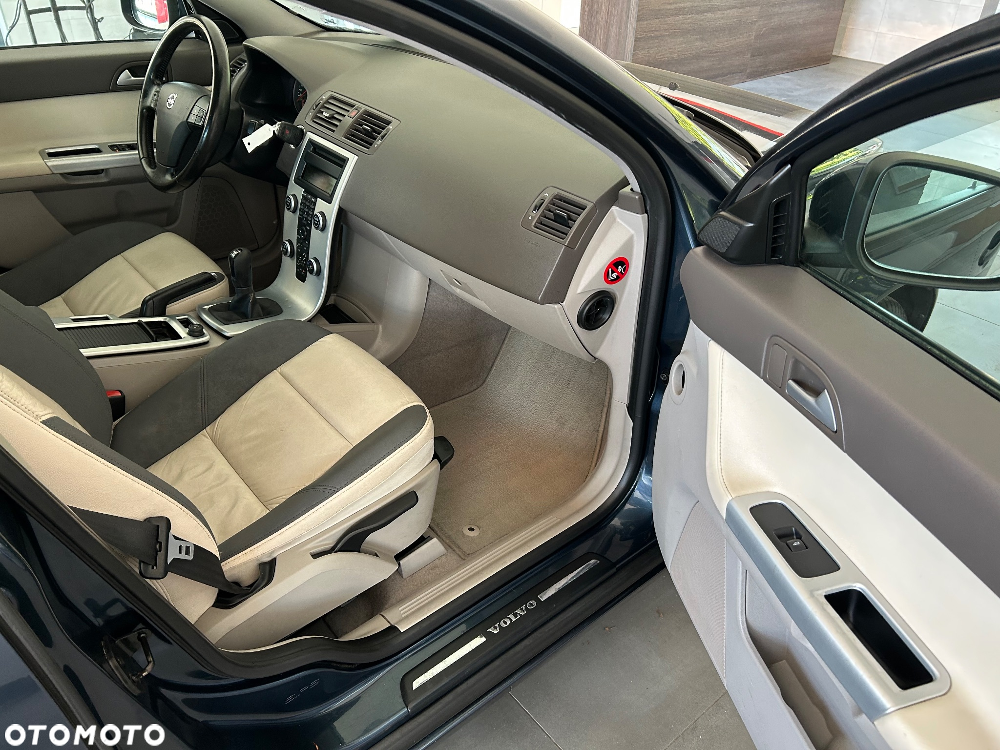 Volvo S40 1.6 Momentum - 26