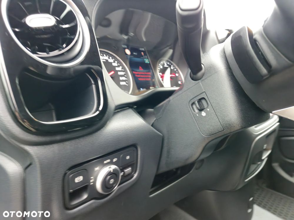 Mercedes-Benz Vito 119 - 22