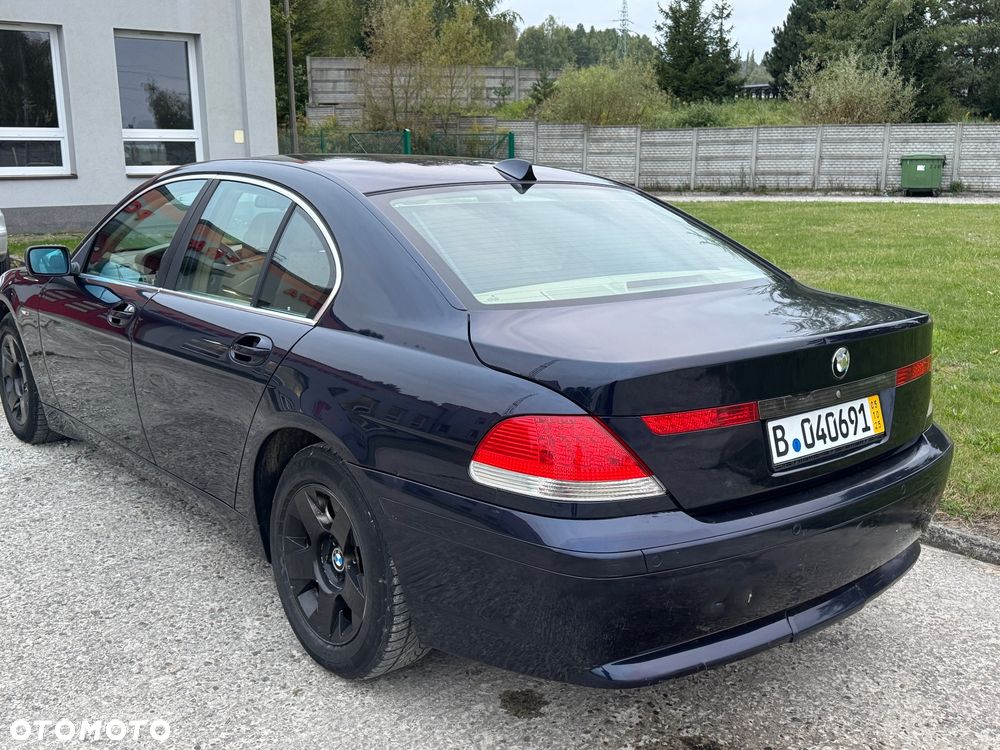 BMW Seria 7 735i L - 4