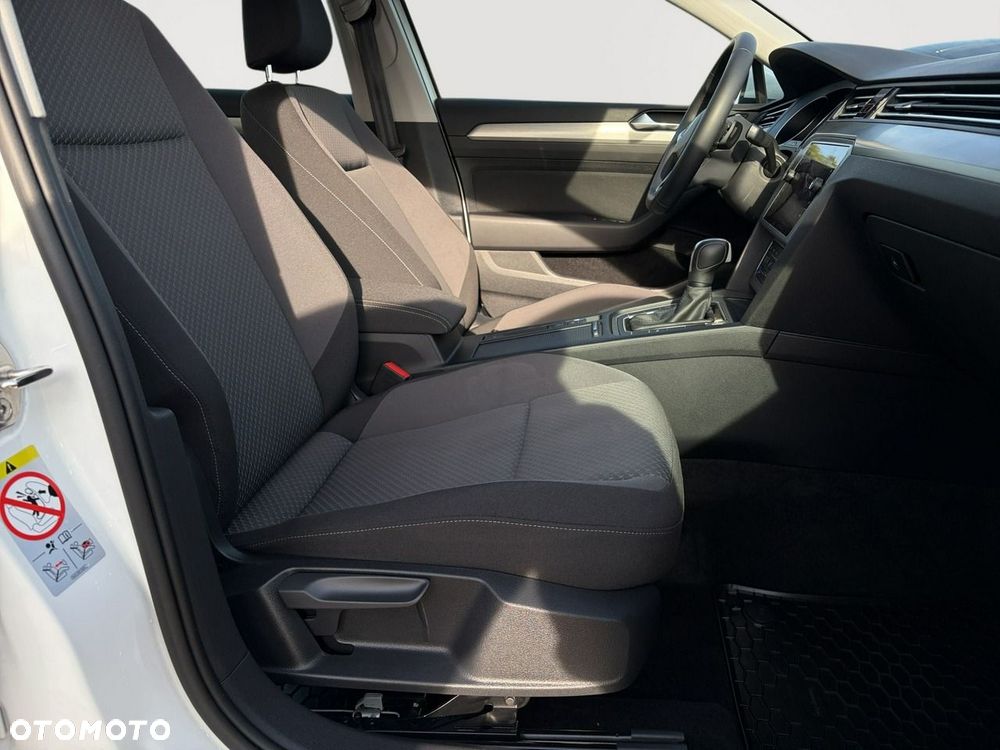 Volkswagen Passat 1.5 TSI EVO Essence DSG - 28