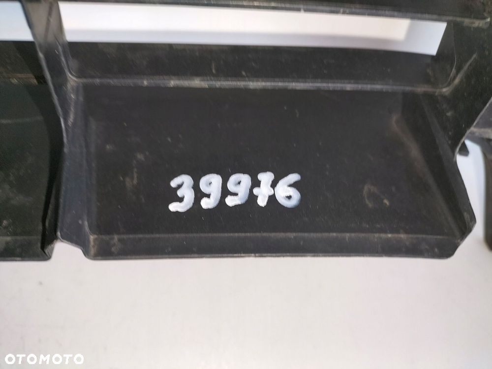 Atrapa kratka grill TOYOTA HILUX 8 VIII LIFT 20- INVINCIBLE - 13