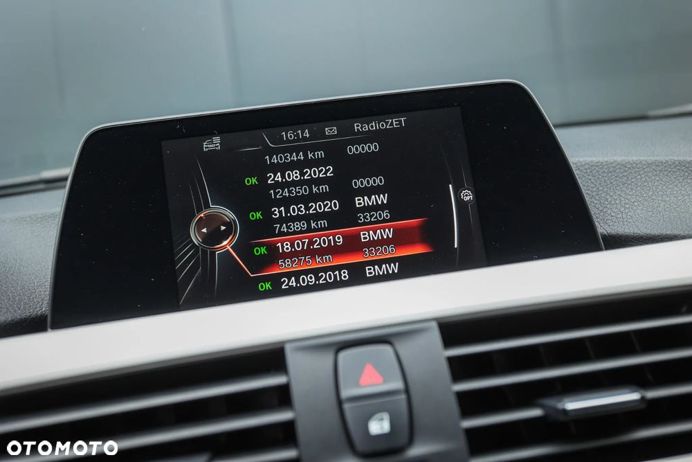 BMW Seria 3 320d Sport Line Shadow sport - 33