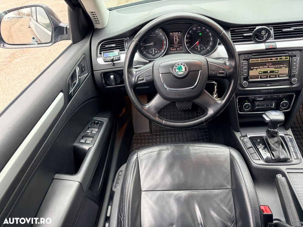 Skoda Superb 2.0 TDI Ambition DSG - 17