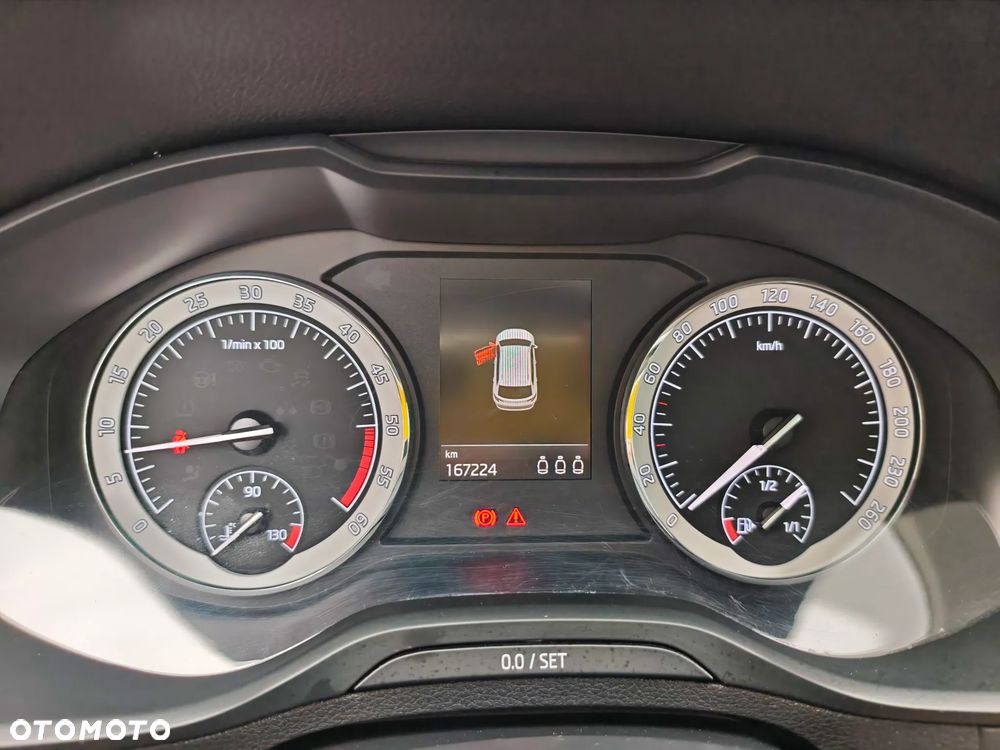 Skoda Karoq 2.0 TDI SCR 4x4 DSG Sportline - 18
