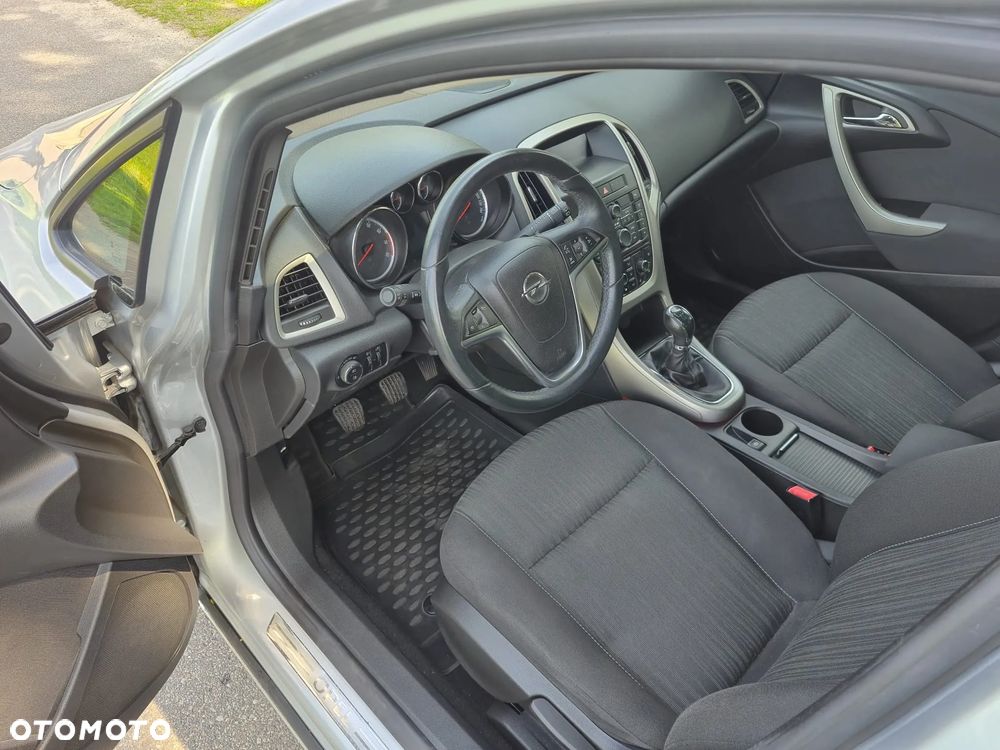 Opel Astra 1.6 Active - 11