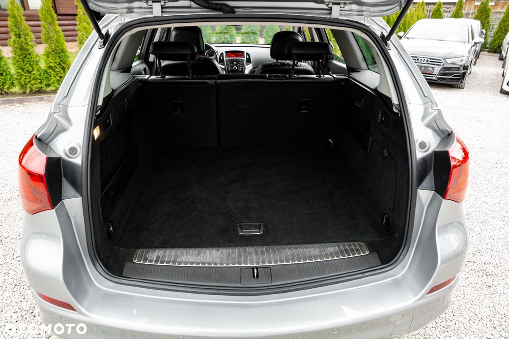 Opel Astra 1.4 Turbo - 21