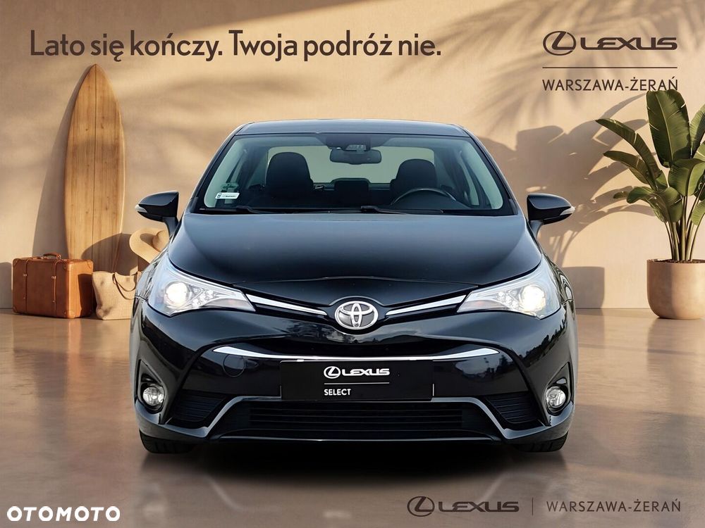 Toyota Avensis - 10
